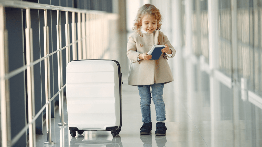 Flying with Kids How to Keep Your Sanity at 30000 Feet – Expert Tips and Strategies