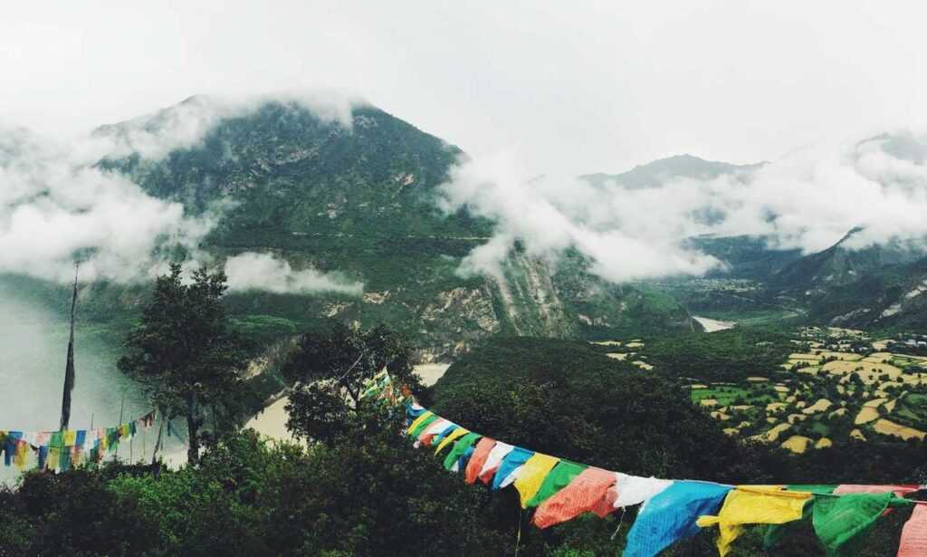 fpmomhacks parenting advice by famousparenting