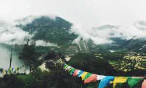 fpmomhacks parenting advice by famousparenting