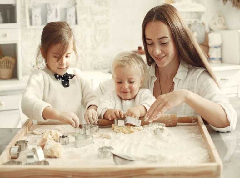 Guide to Homemaking Ewmagfamily